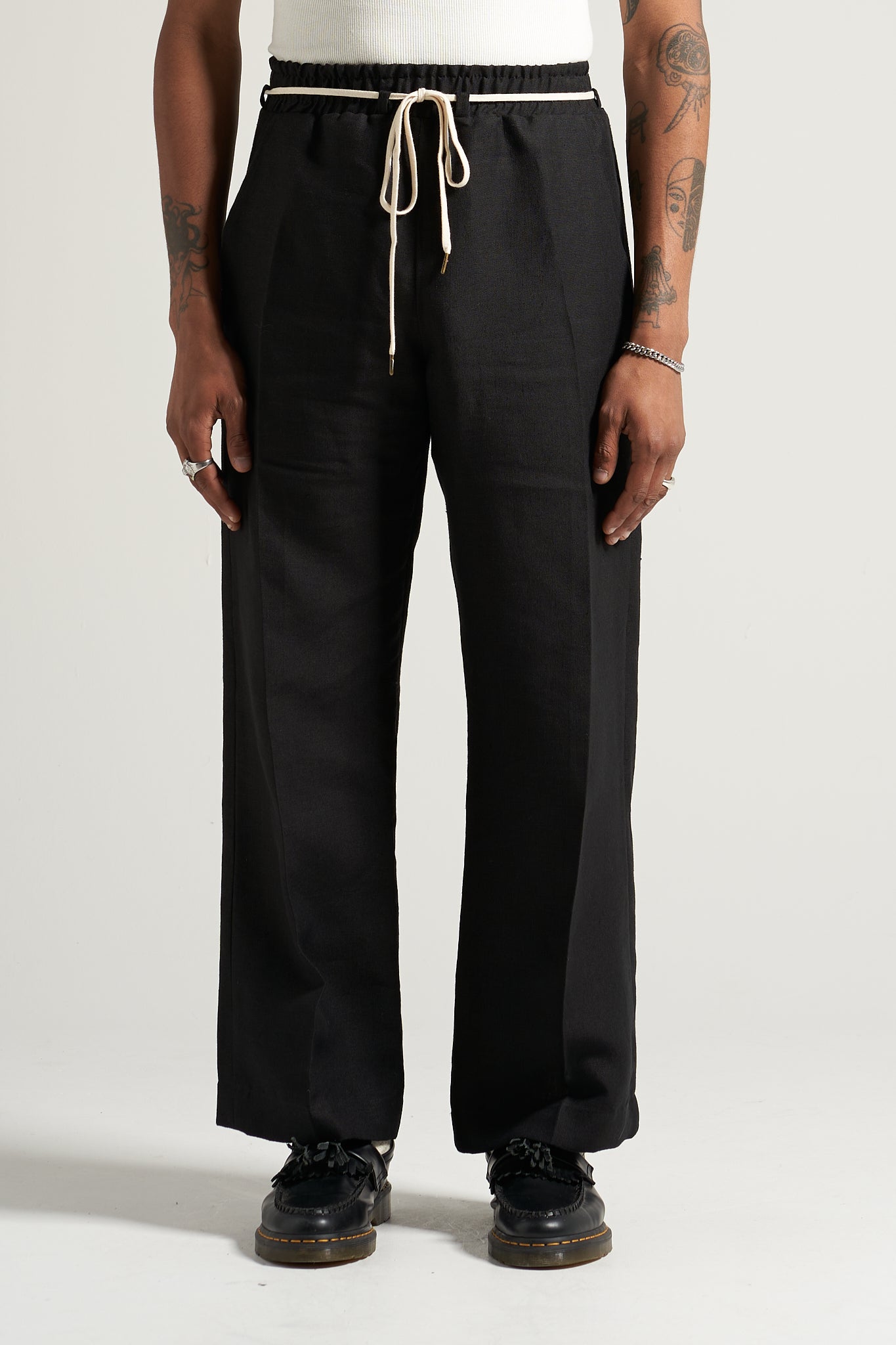 The Black Linen Flow Pant