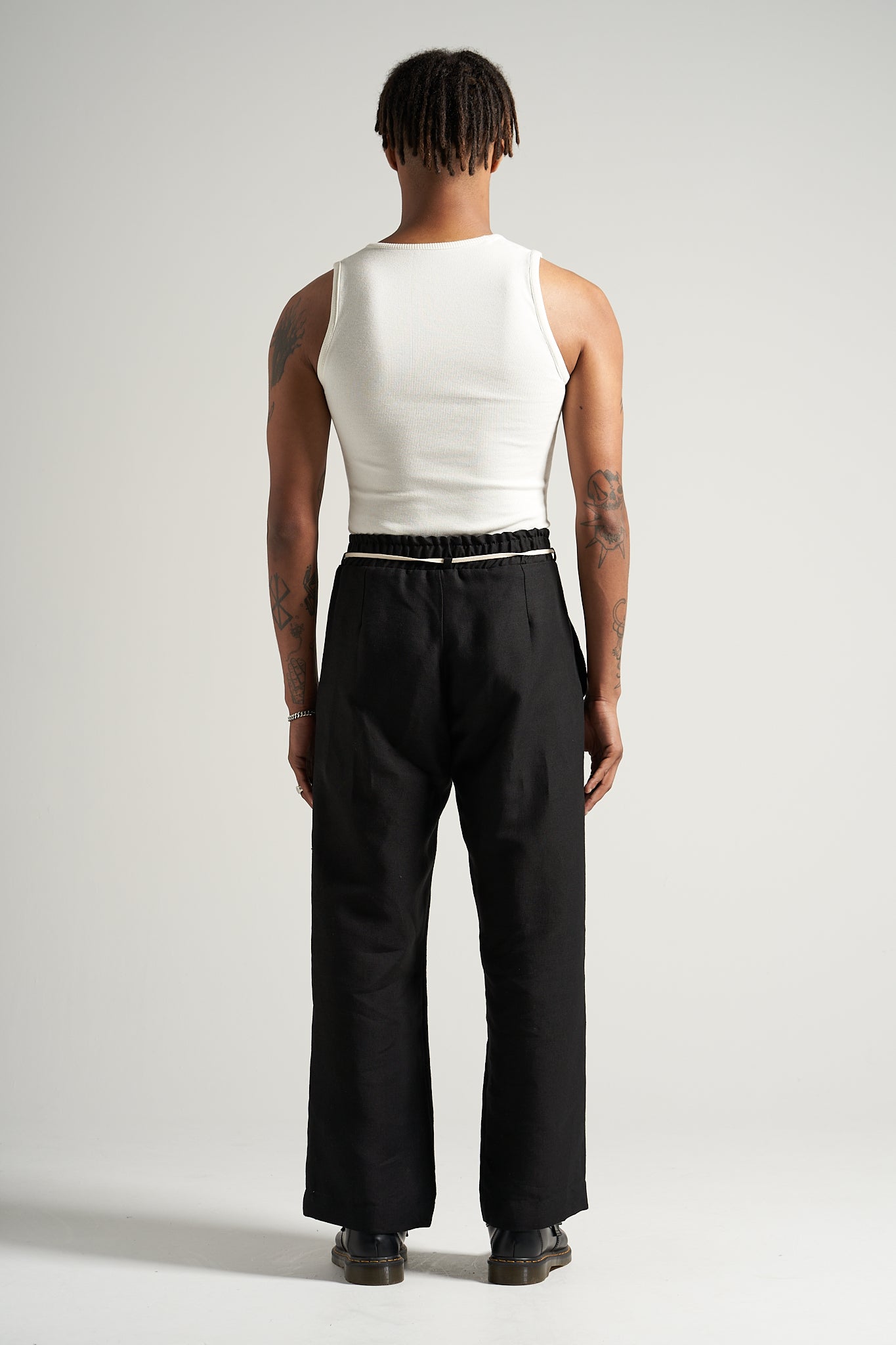 The Black Linen Flow Pant