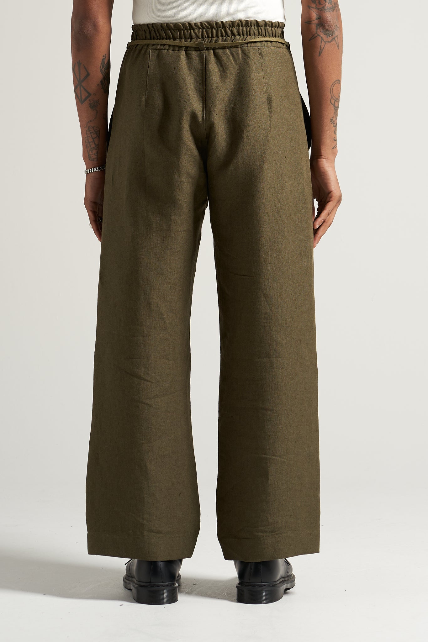 The Moss Linen Flow Pant