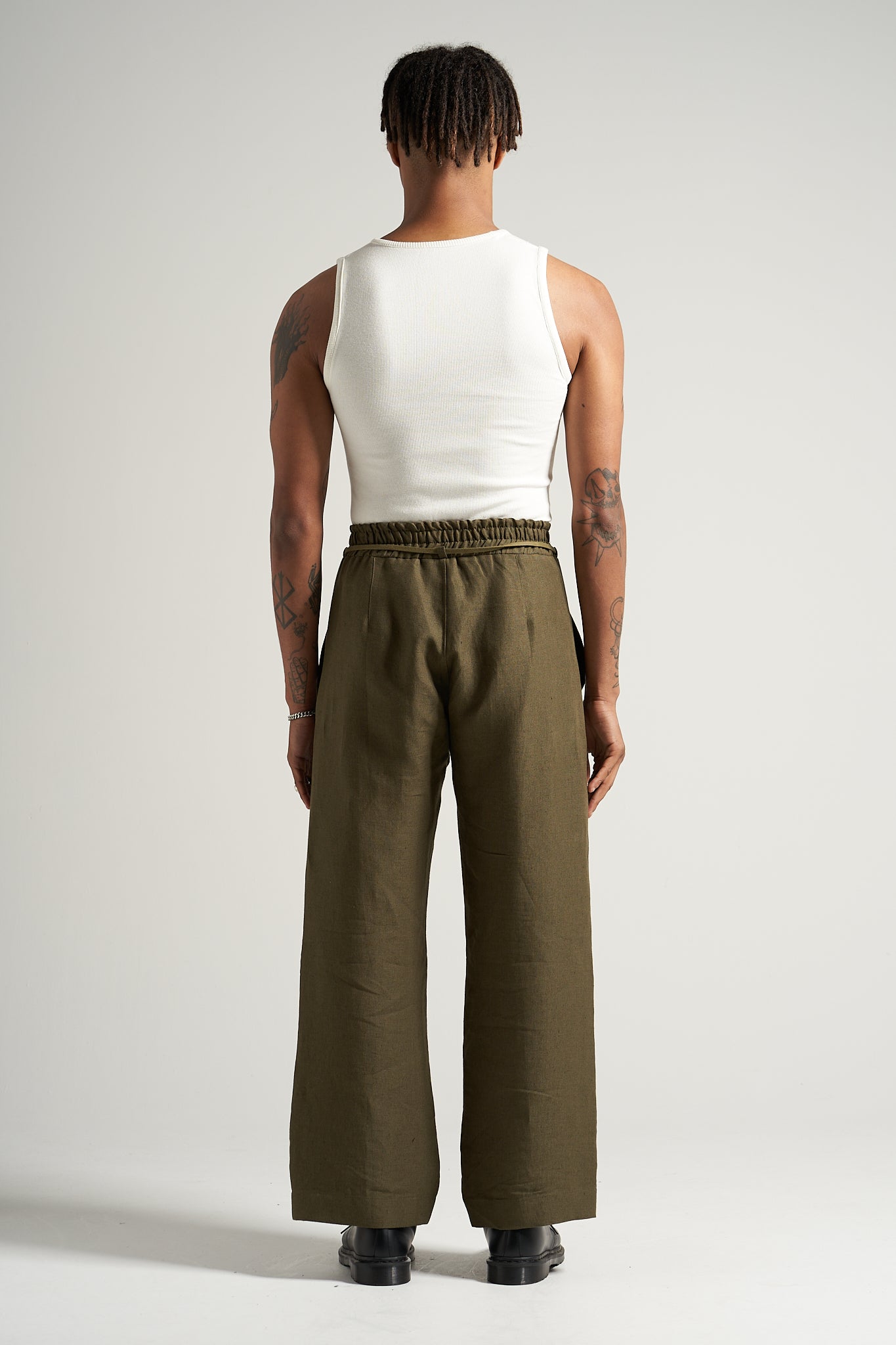 The Moss Linen Flow Pant